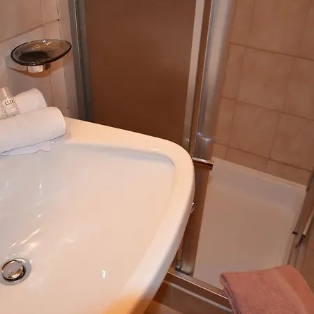 Bed & Breakfast Gaestehaus Troppmair